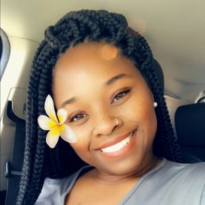 Meet your Posher, Veronica